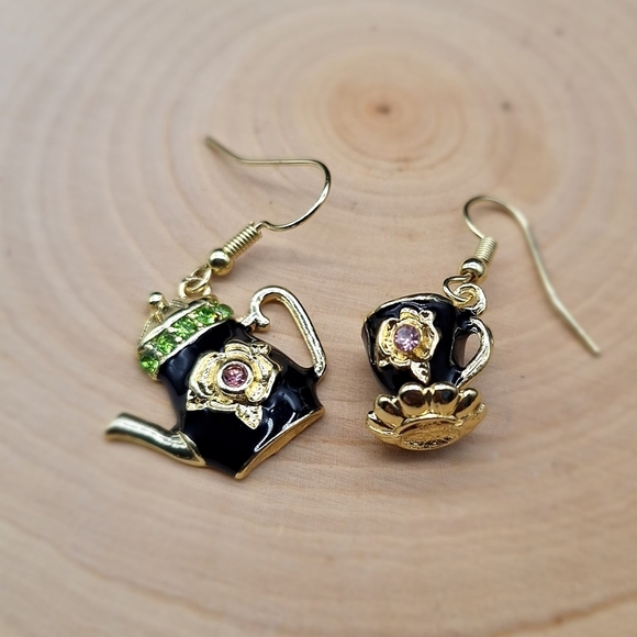 Whimsical Teapot & Teacup Mismatched Earrings – Vintage-Inspired Tea Party Jewel - Picture 4 of 9